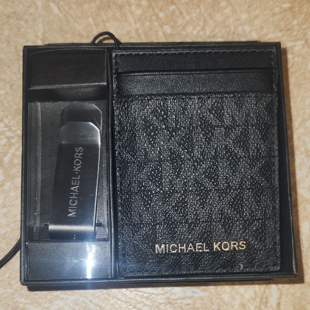 Michael Kors Black and Gold Card Holder